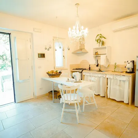 Cortebbianca Hotel apartamentowy 3*
